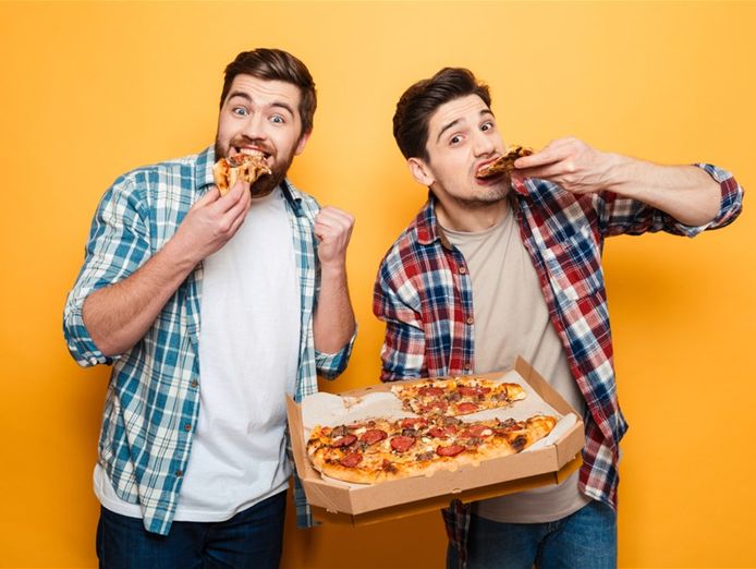 low-rent-6-night-pizza-takeaway-in-the-east-ref-15560-0