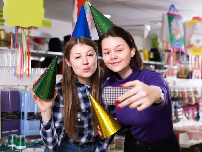 chattel-sale-gifts-store-within-a-shopping-centre-ref-12651-0