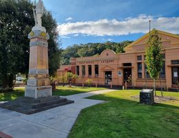 Latrobe Licensed Post Office (SPDB2306) Tasmania
