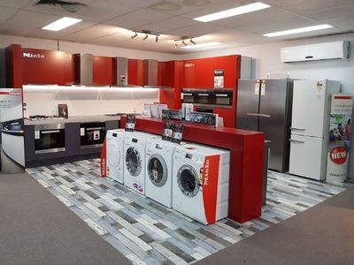 online-amp-instore-retail-business-spbl1470-5