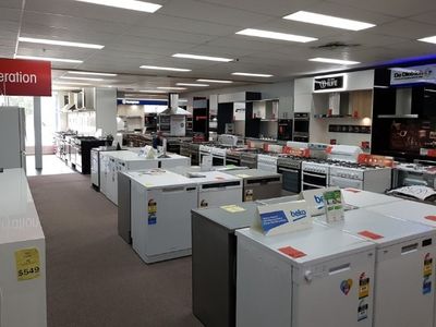 online-amp-instore-retail-business-spbl1470-1