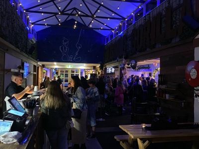 cafe-bar-entertainment-venue-in-eltham-jasw0046-0