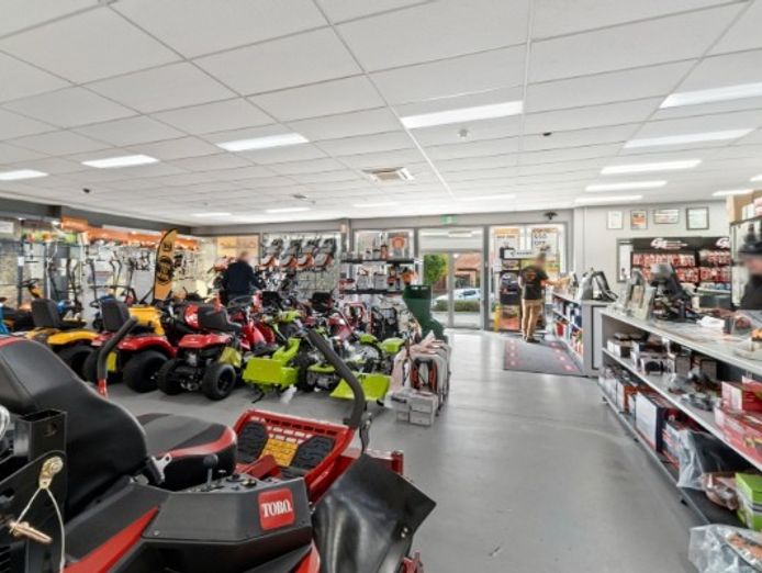 mower-corner-market-leading-outdoor-power-equipment-dealership-iwr2652-3