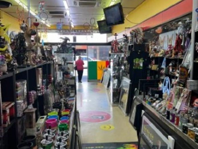 tobacconist-freehold-in-maryborough-jasw0036-2