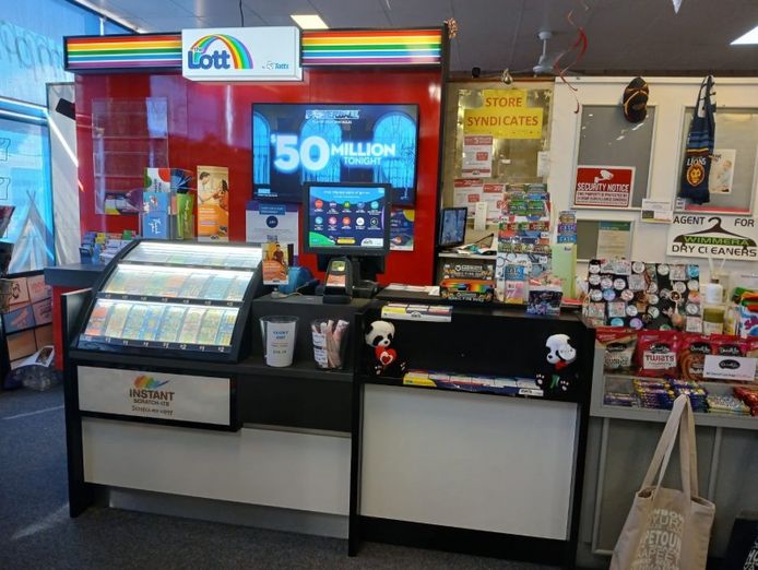 giftstore-and-lotto-hopetoun-dwn247-0