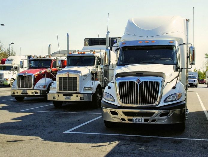 road-freight-transport-linehaul-and-container-enterprise-glj2517-0