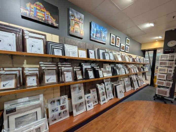 photo-processing-and-printing-retail-outlet-cs25134-3