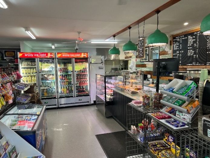 general-store-cafe-amp-petrol-station-in-dederang-regional-victoria-1