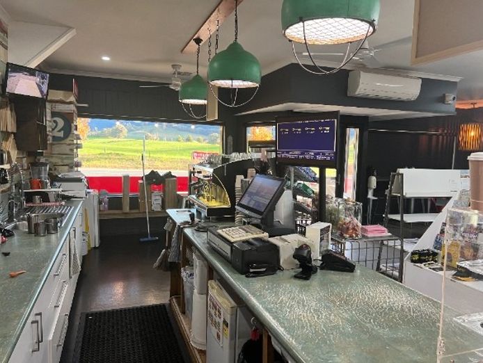 general-store-cafe-amp-petrol-station-in-dederang-regional-victoria-4