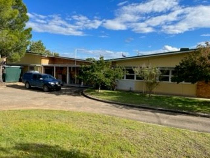 qld-nsw-border-region-texas-qld-post-office-spdb2229-7