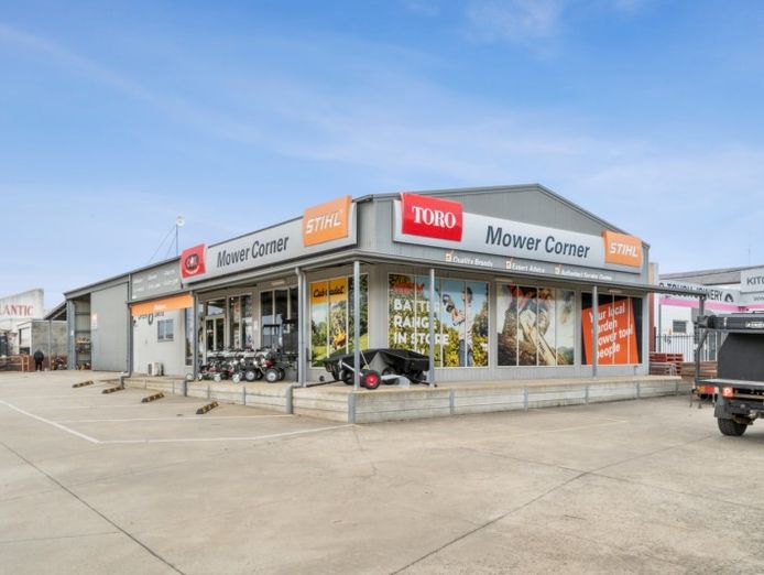 mower-corner-market-leading-outdoor-power-equipment-dealership-iwr2652-0