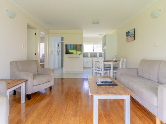 aloha-apartments-norfolk-island-iwf2112-2