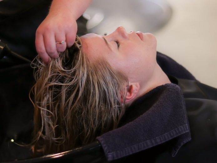award-winning-bayside-beauty-salon-glj2411-0