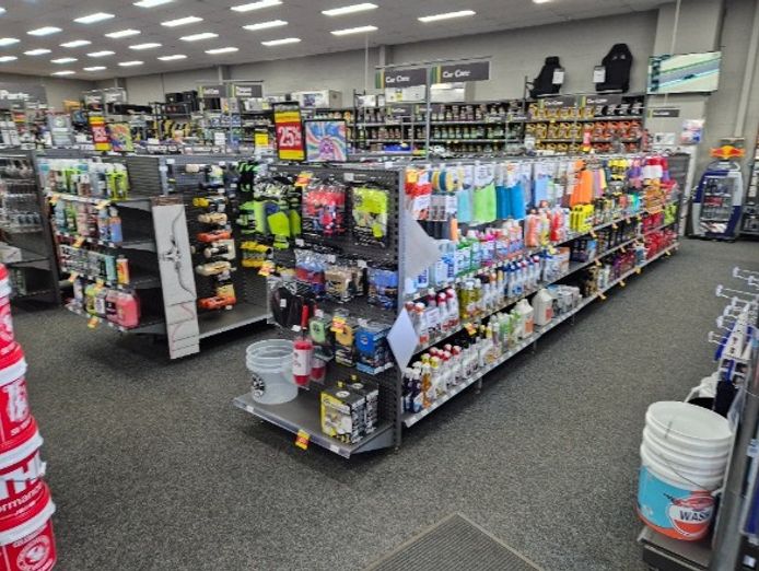 autobarn-retail-outlet-gls122-3