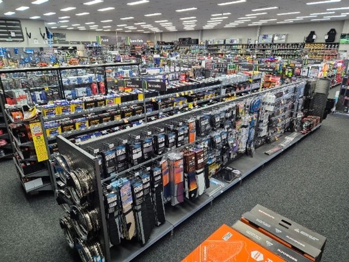 autobarn-retail-outlet-gls122-1