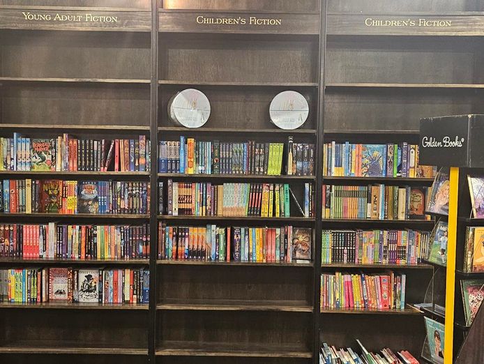 bookshop-fixtures-complete-for-2-x-150sqm-buy-1-get-1-free-make-an-offer-3