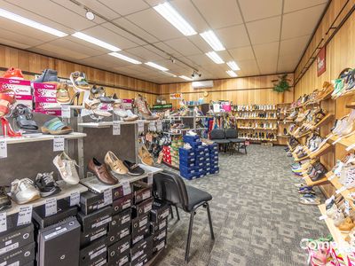 attwoods-shoe-store-naracoorte-2