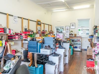 attwoods-shoe-store-naracoorte-8