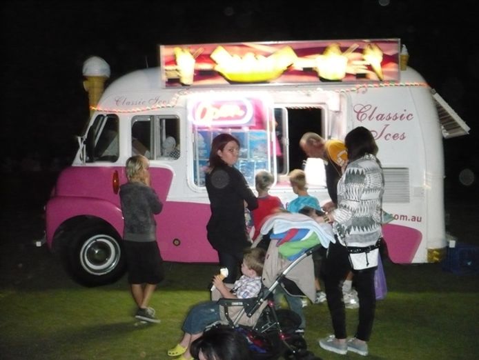 mobile-ice-cream-vans-2-unique-vintage-vans-195-000-firm-ongoing-concern-9