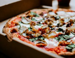 Takeaway Pizza Shop | $6-$7K/Week | Low Rent | $70K (2509061)