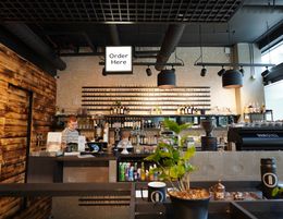 Busy Café in Eastern Suburb *Tkg $10,000 pw *Cheap Rent [2105062]