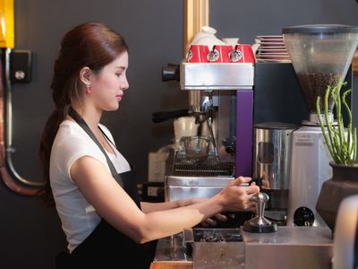 semi-managed-5-days-cafe-short-hours-ample-carparks-2308021-2