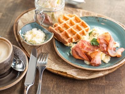 best-local-cafe-in-bayswater-low-rent-huge-growth-potential-2609082-0