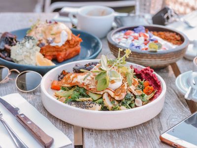fully-managed-caf-233-amp-restaurant-breakfast-amp-lunch-menu-80-seats-50-inside-2