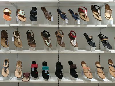 established-shoe-store-in-prime-rowville-location-high-takings-2605221-0