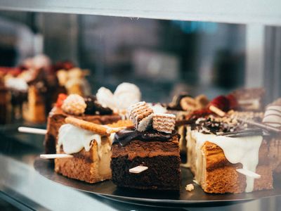 fully-equipped-cake-business-near-melbourne-central-run-as-a-caf-233-or-keep-as-a-2