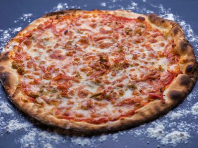 pizza-shop-established-6-years-10-11k-weekly-takings-loyal-customer-base-2