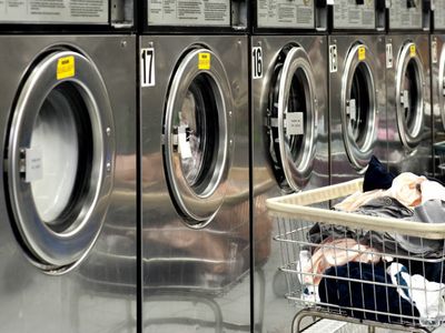 fully-coin-laundry-passive-income-new-equipment-good-rent-2409281-1