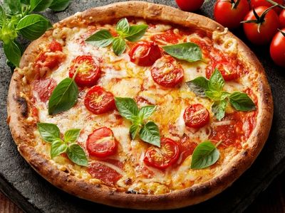 profitable-pizza-store-8-000-weekly-takings-low-rent-3-bedroom-sublease-0