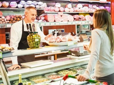 meat-and-seafood-deli-can-turnkey-to-fish-and-chippery-or-takeaway-2409251d-1