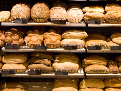 local-favourite-bakery-shop-first-time-on-the-market-2105272-3