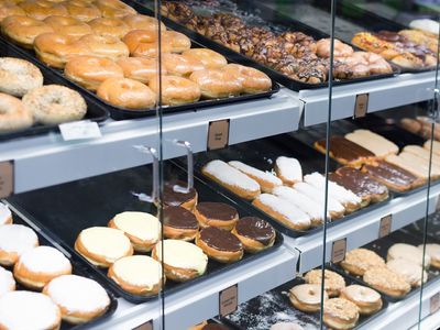 local-favourite-bakery-shop-first-time-on-the-market-2105272-2