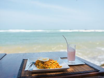 chattel-sale-must-sell-frankston-100-seat-restaurant-caf-233-with-liquor-lic-2