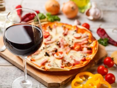 thriving-pizza-amp-pasta-restaurant-with-liquor-license-prime-location-2510073-1