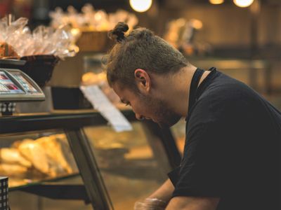 bakery-cafe-6-days-easy-to-run-high-profit-suitable-for-family-2501072-2