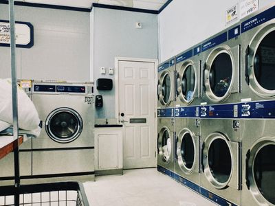 rare-opportunity-freehold-and-coin-laundry-business-for-sale-2402202-2