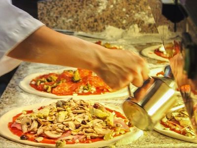 chattel-sale-affordable-pizza-shop-dwelling-near-camberwell-amp-surrey-hills-1