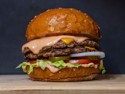 premium-listing-burger-franchise-for-sale-large-seating-2609181-1