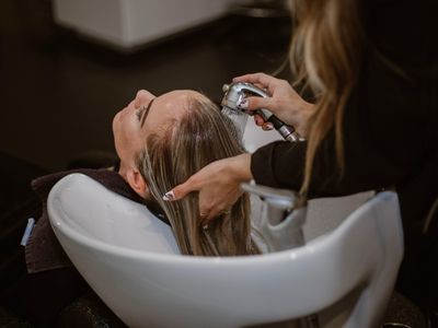 hair-salon-for-sale-in-drouin-fully-managed-well-equipped-amp-stock-included-1
