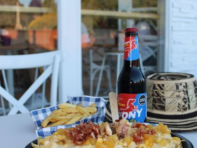 established-caf-233-restaurant-in-prime-st-kilda-area-2507071-1