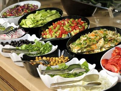 exciting-business-opportunity-thriving-restaurant-amp-takeaway-in-docklands-24-4