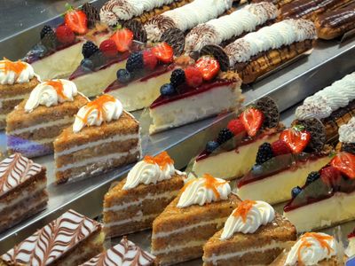 profitable-cake-shop-in-prime-ringwood-location-opportunity-to-expand-into-ca-0