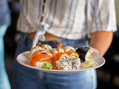 established-japanese-restaurant-in-a-prime-shopping-strip-2508151-1