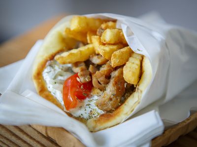 busy-location-kebab-amp-burger-shop-consistent-foot-traffic-from-offices-amp-petr-2