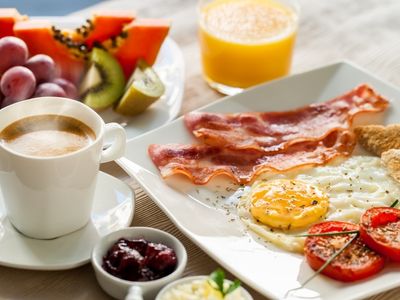 busy-local-cafe-160-high-coffee-sales-only-97-000-2410311-0