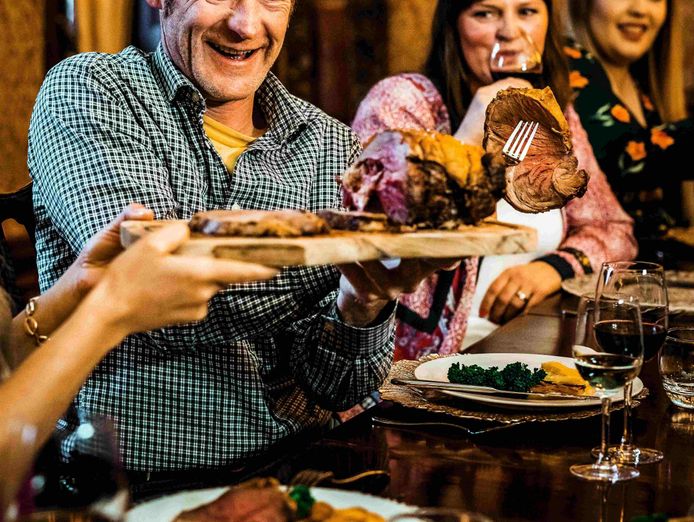 established-restaurant-for-sale-great-location-excellent-reviews-2406221-2